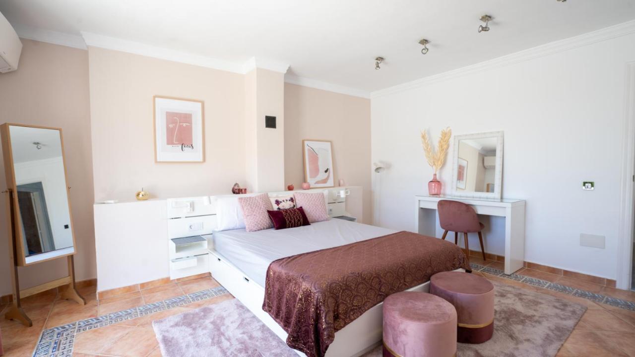 Luxury Townhouse Capricho Golden Mile Hébergement de vacances Marbellac